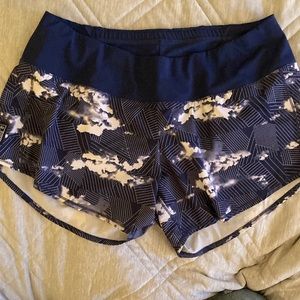 Oiselle Roga running shorts, size 8